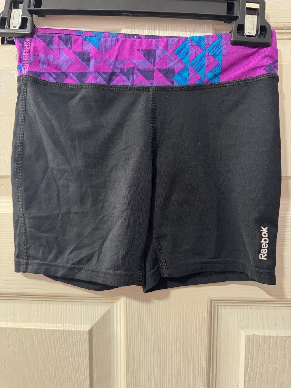 Reebok Girls Black Bike Shorts Purple and Blue Geometric Waistband Size Small